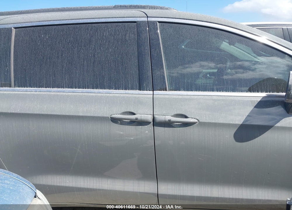 2022 CHRYSLER PACIFICA TOURING L VIN: 2C4RC1BG2NR220073