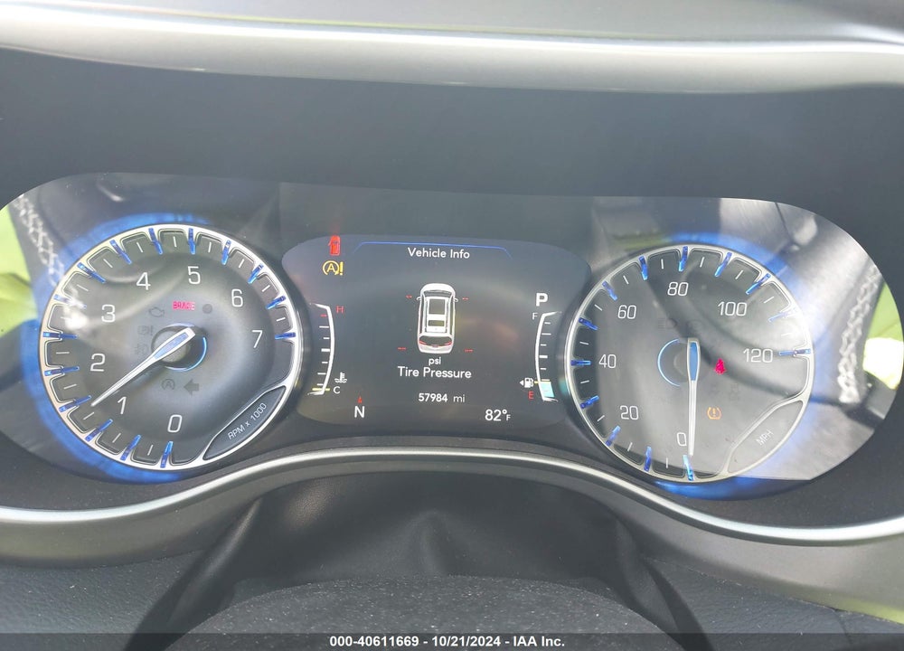 2022 CHRYSLER PACIFICA TOURING L VIN: 2C4RC1BG2NR220073
