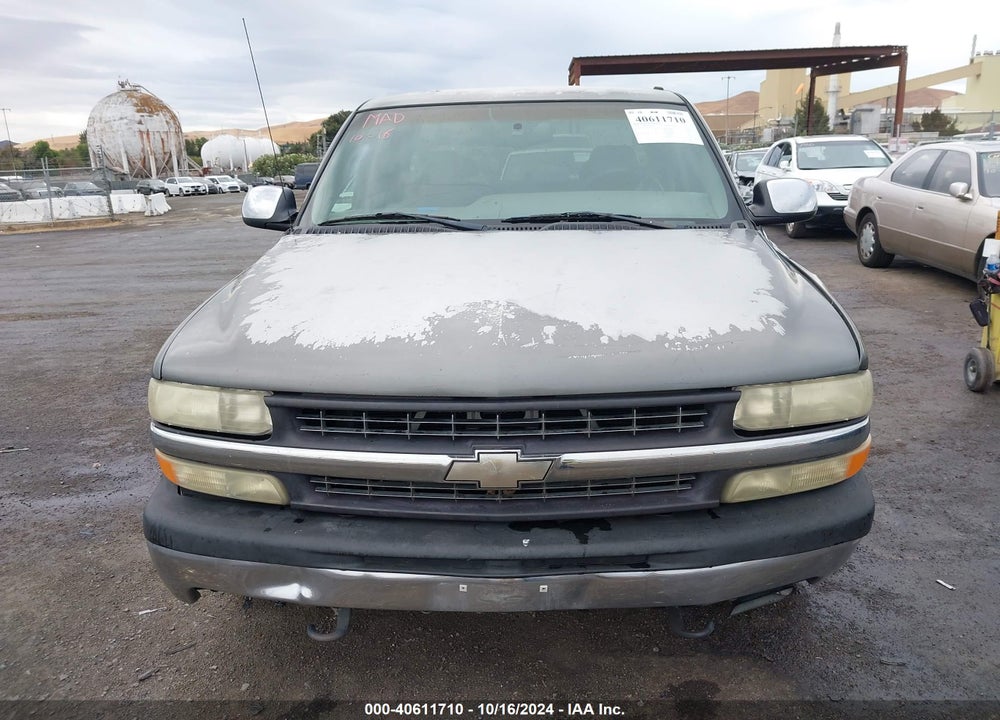 2001 CHEVROLET SILVERADO 1500 LS VIN: 2GCEC19T011322532
