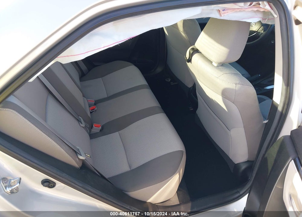 2018 TOYOTA COROLLA LE VIN: 5YFBURHE6JP790929
