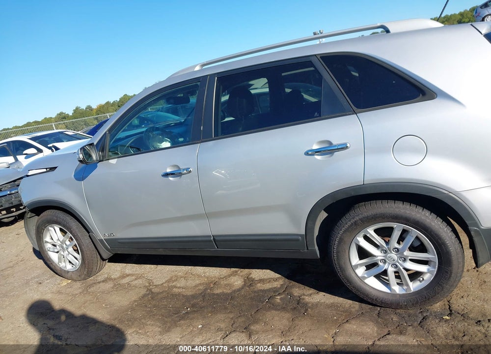 2014 KIA SORENTO LX V6 VIN: 5XYKTDA77EG459594
