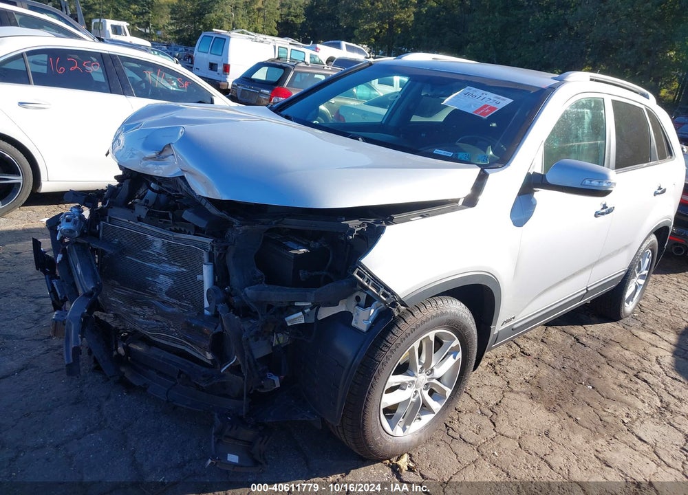 2014 KIA SORENTO LX V6 VIN: 5XYKTDA77EG459594
