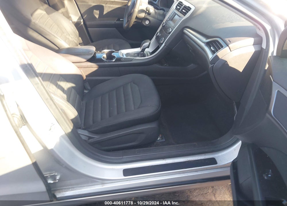 2014 FORD FUSION SE VIN: 3FA6P0HD5ER232975