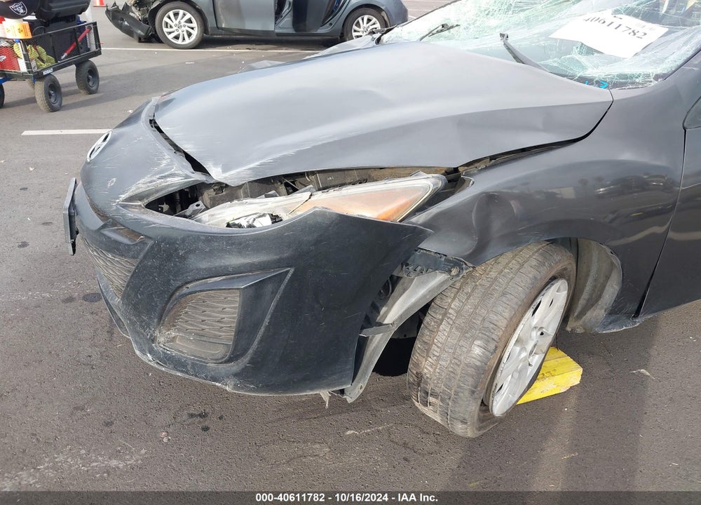 2011 MAZDA 3 I TOURING VIN: JM1BL1VG7B1402574