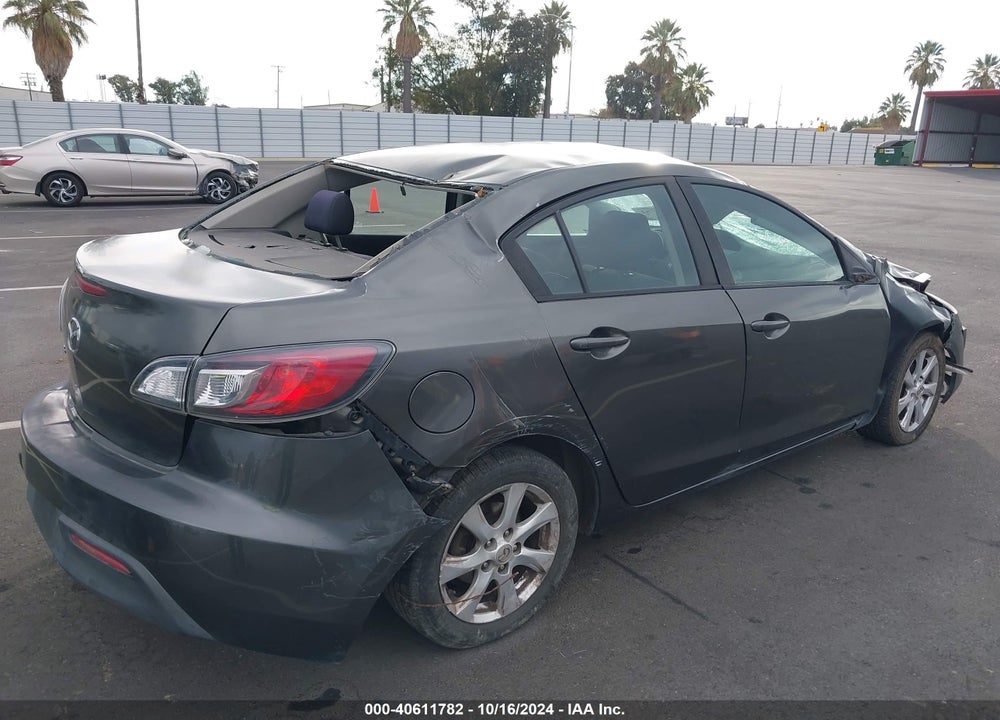 2011 MAZDA 3 I TOURING VIN: JM1BL1VG7B1402574