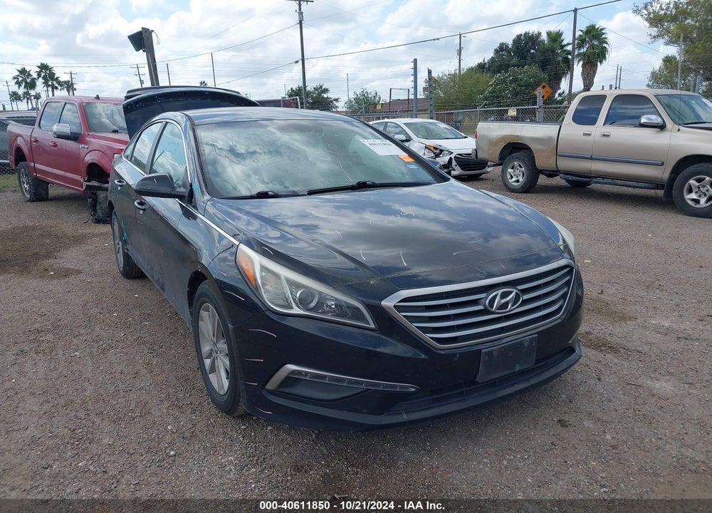 2015 HYUNDAI SONATA SE VIN: 5NPE24AF5FH000565