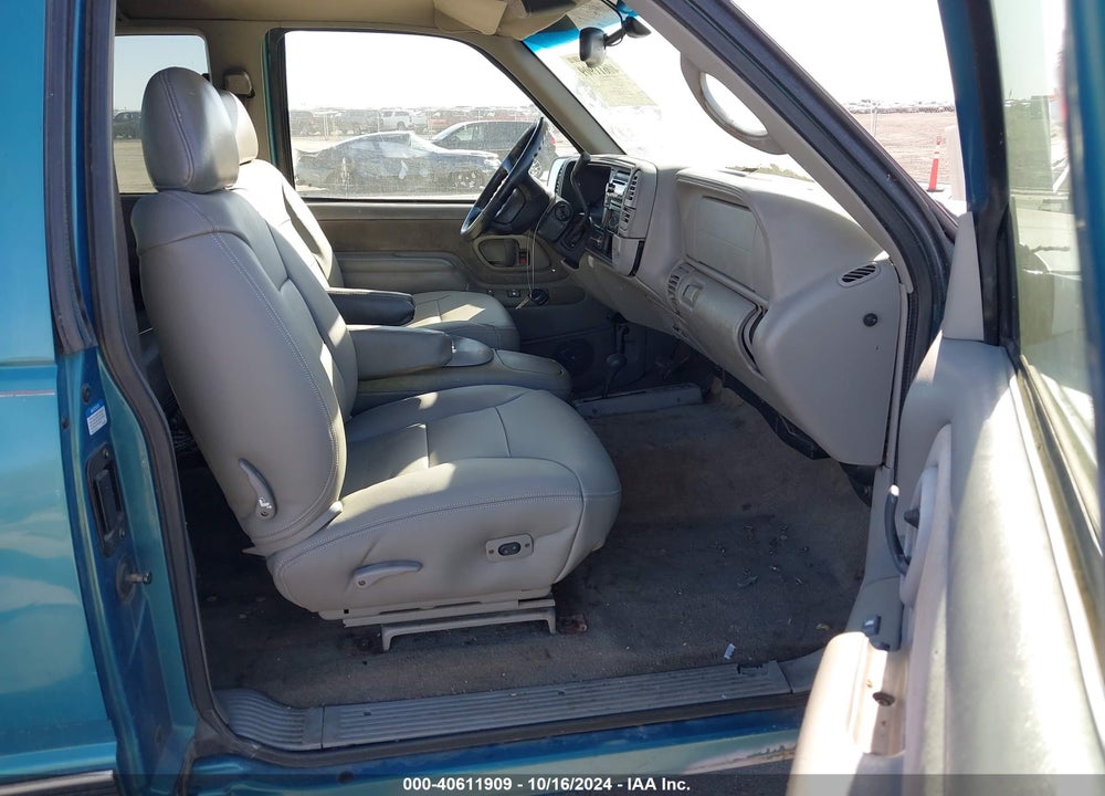 1997 CHEVROLET K1500 FLEETSIDE VIN: 2GCEK19R8V1281838