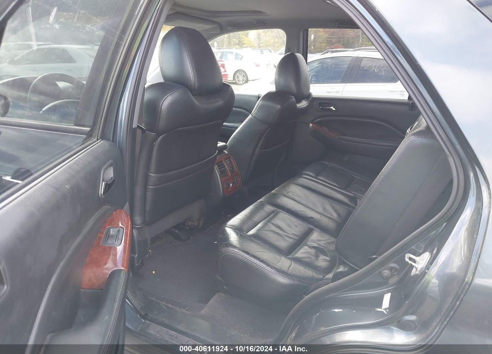 2005 ACURA MDX VIN: 2HNYD18885H537817