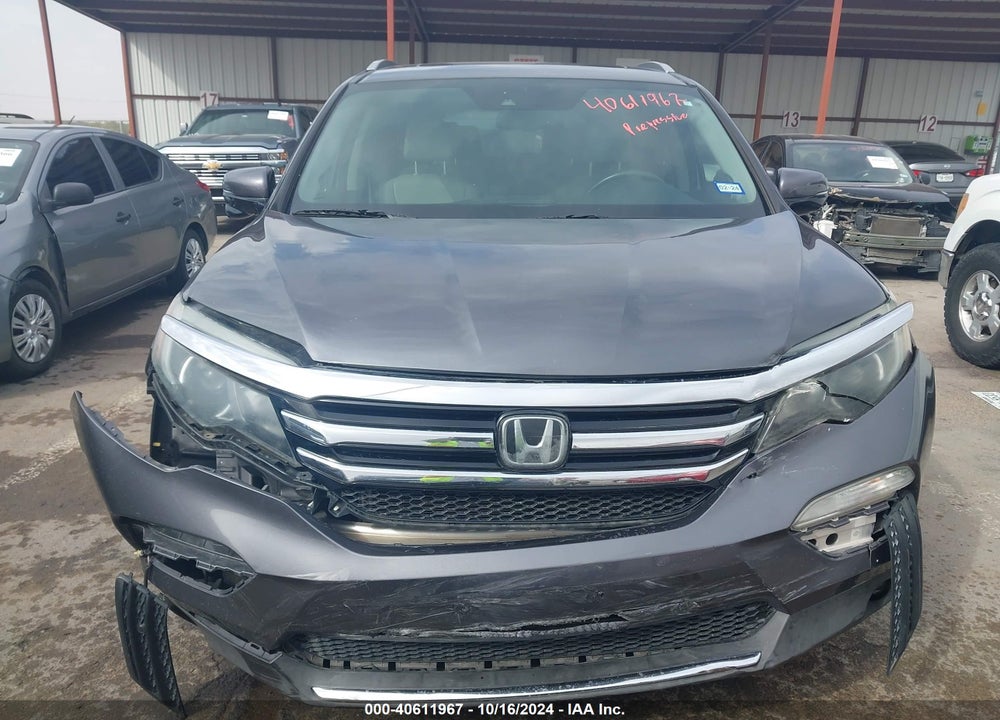 2017 HONDA PILOT TOURING VIN: 5FNYF5H99HB011657