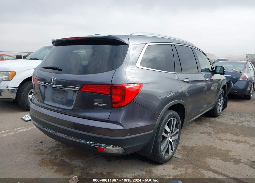 2017 HONDA PILOT TOURING VIN: 5FNYF5H99HB011657