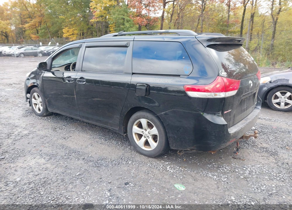 2011 TOYOTA SIENNA LE V6 VIN: 5TDKK3DC5BS105254