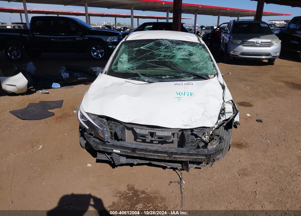 2017 KIA FORTE LX VIN: KNAFK5A81H5695266