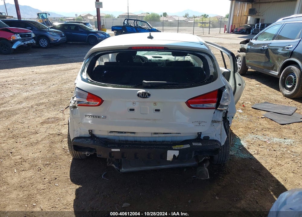 2017 KIA FORTE LX VIN: KNAFK5A81H5695266