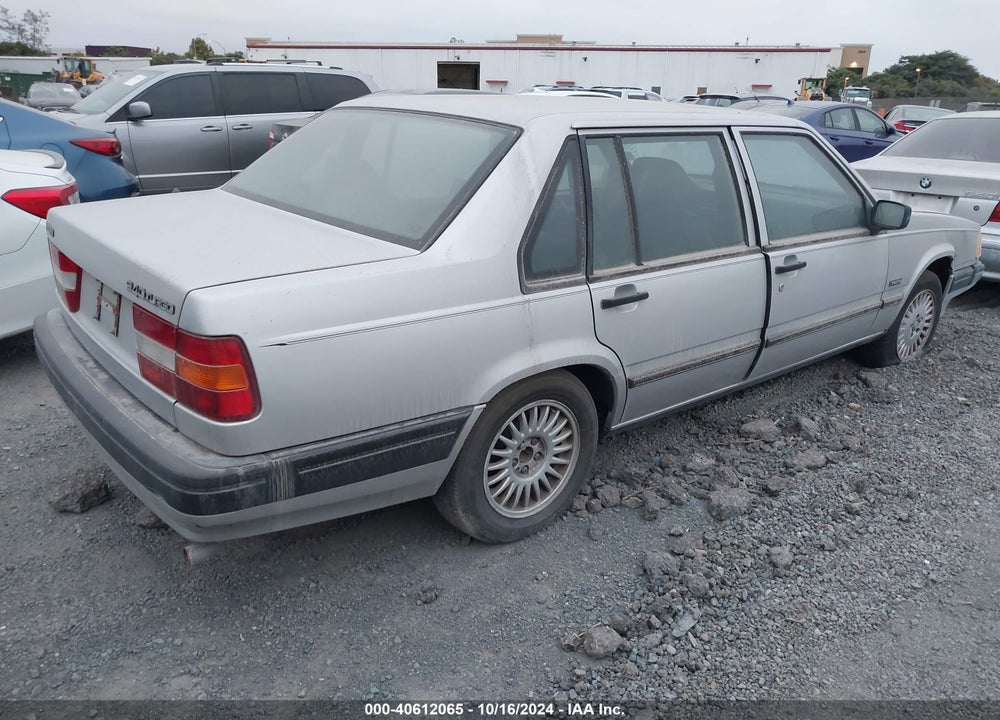 1992 VOLVO 940 VIN: YV1JS8707N1097082