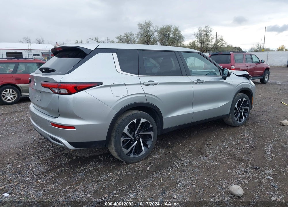 2024 MITSUBISHI OUTLANDER SE 2.5 /SE BLACK EDITION /SE BLACK EDITION W/PANO ROOF /SE RALLIART VIN: JA4J4VA83RZ076812