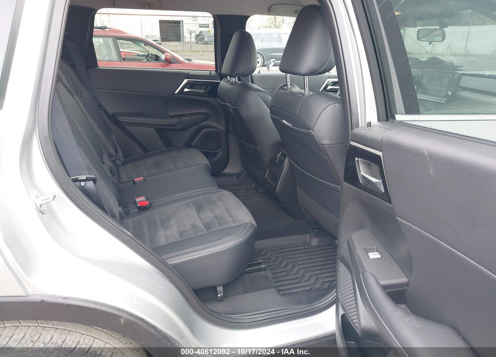 2024 MITSUBISHI OUTLANDER SE 2.5 /SE BLACK EDITION /SE BLACK EDITION W/PANO ROOF /SE RALLIART VIN: JA4J4VA83RZ076812