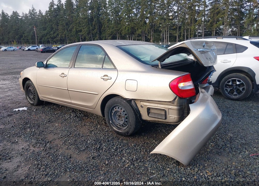 2002 TOYOTA CAMRY LE VIN: JTDBE32K620086122