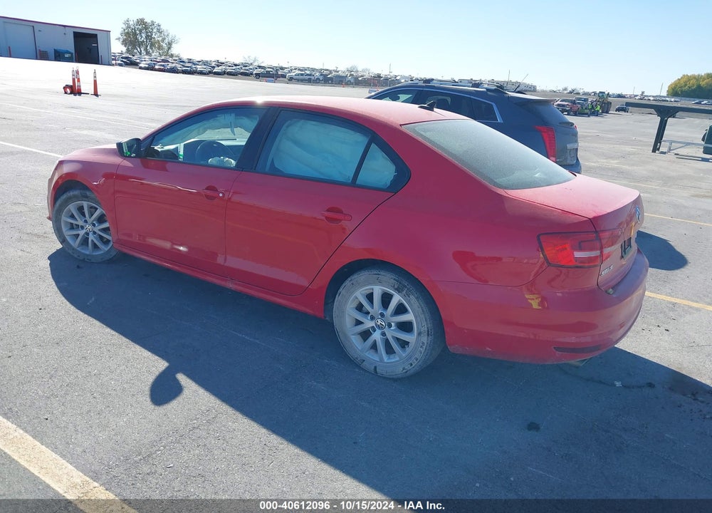 2015 VOLKSWAGEN JETTA 1.8T SE VIN: 3VWD17AJXFM323621