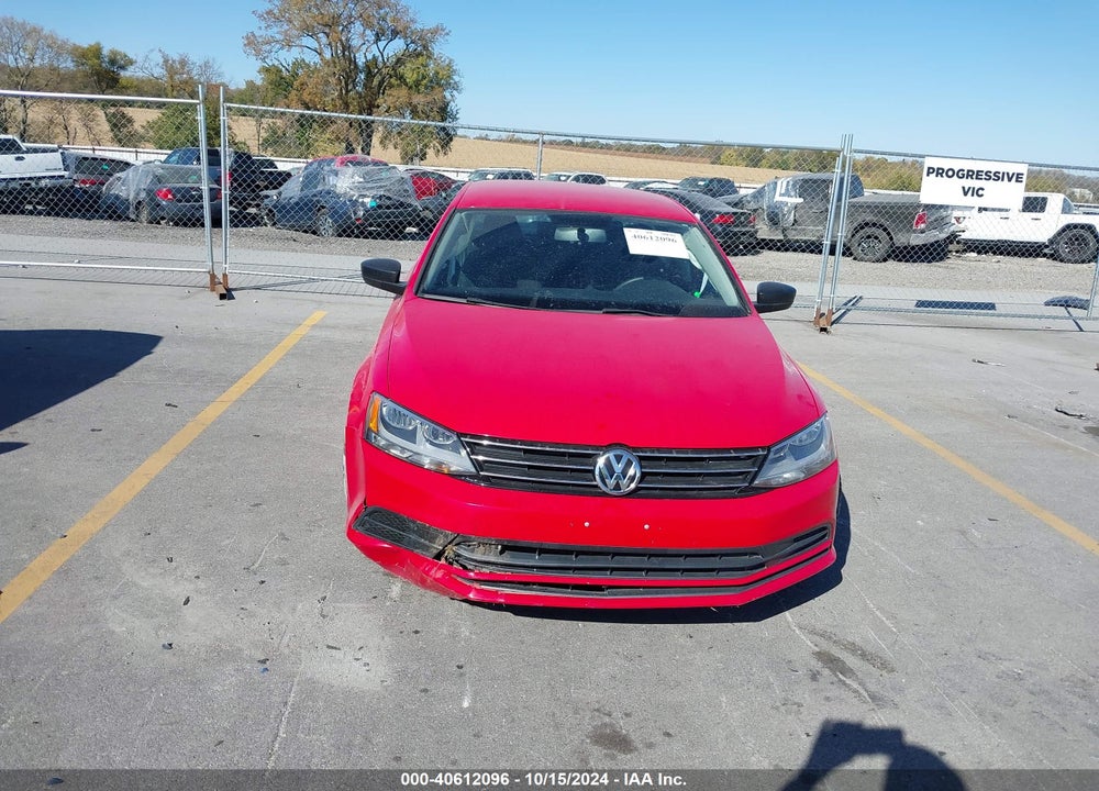 2015 VOLKSWAGEN JETTA 1.8T SE VIN: 3VWD17AJXFM323621