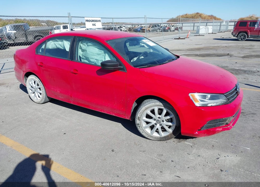 2015 VOLKSWAGEN JETTA 1.8T SE VIN: 3VWD17AJXFM323621
