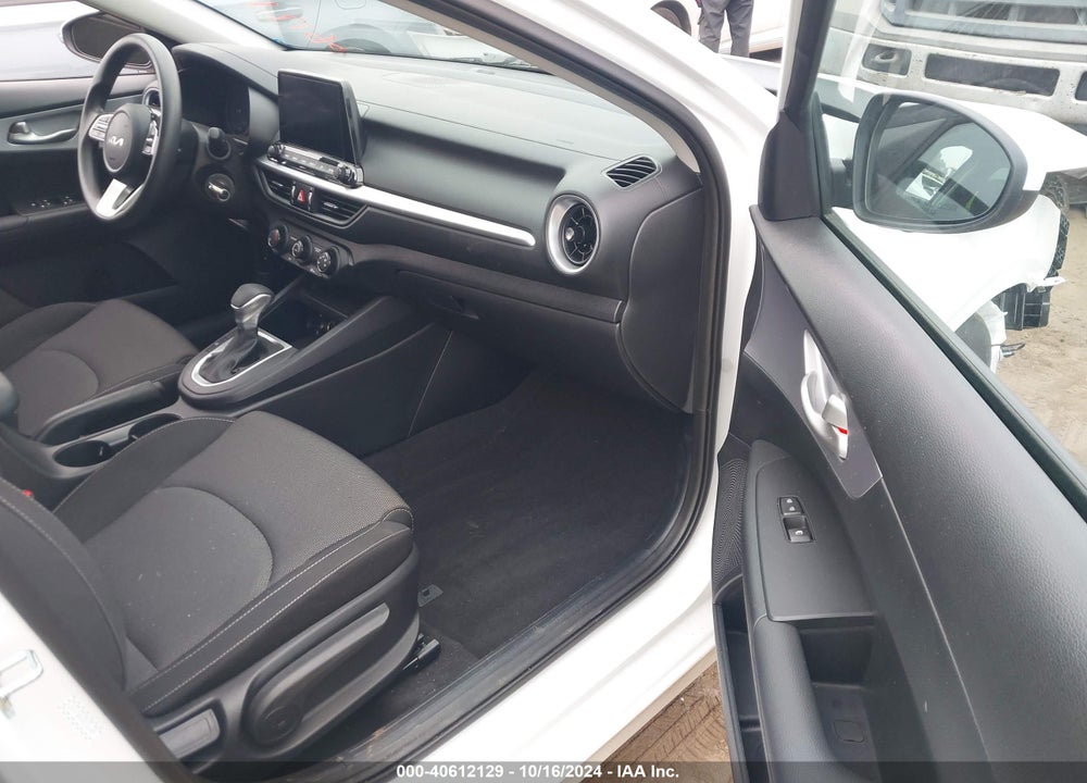 2024 KIA FORTE LXS VIN: 3KPF24AD4RE816484