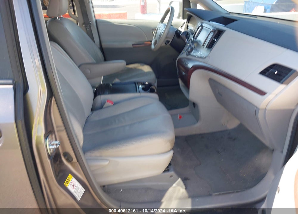 2011 TOYOTA SIENNA XLE V6 VIN: 5TDYK3DC9BS035252