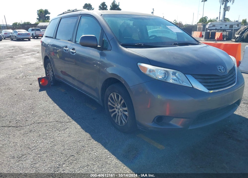 2011 TOYOTA SIENNA XLE V6 VIN: 5TDYK3DC9BS035252