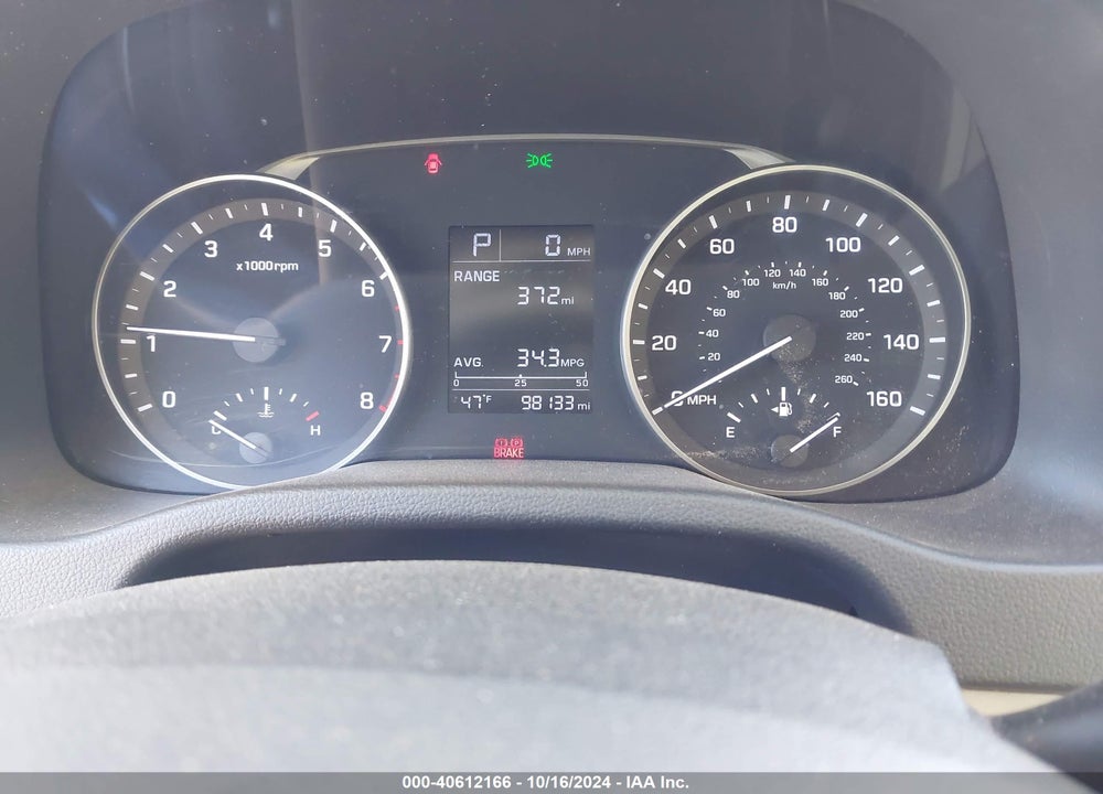 2017 HYUNDAI ELANTRA VIN: KMHD74LF1HU361094