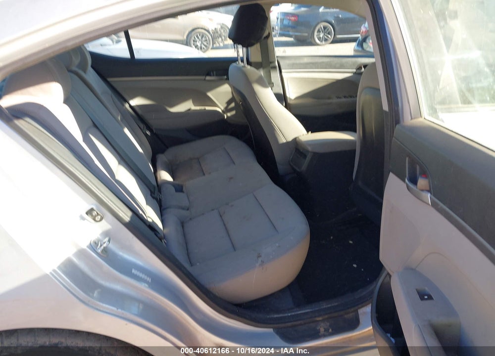 2017 HYUNDAI ELANTRA VIN: KMHD74LF1HU361094