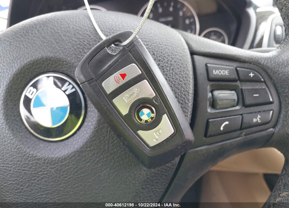 2016 BMW 320I XDRIVE VIN: WBA8A3C53GK689648