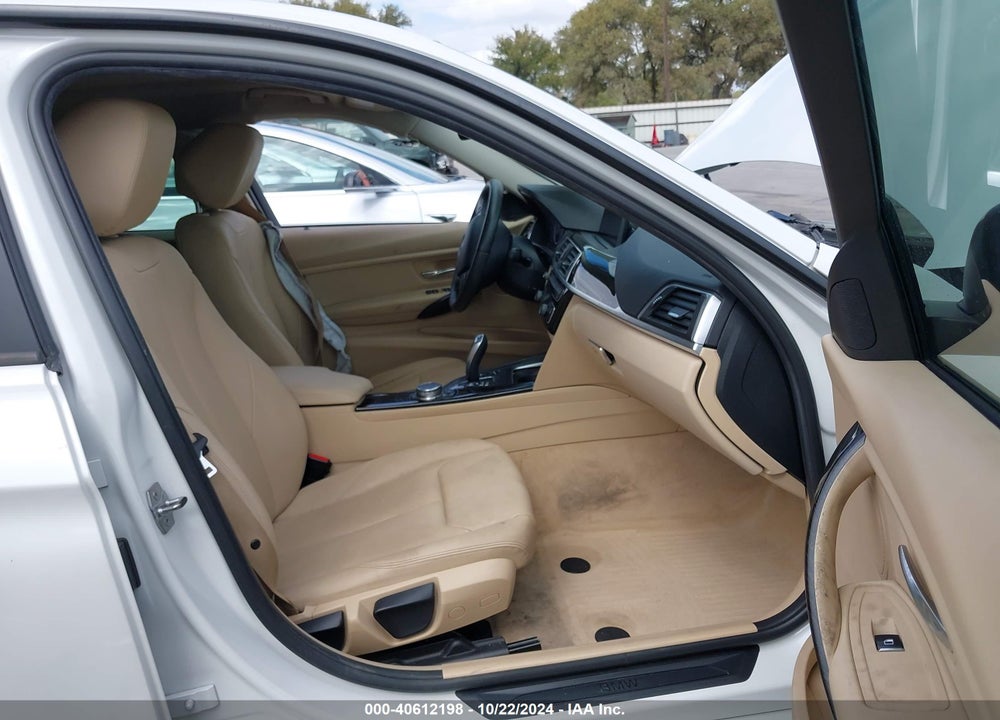 2016 BMW 320I XDRIVE VIN: WBA8A3C53GK689648