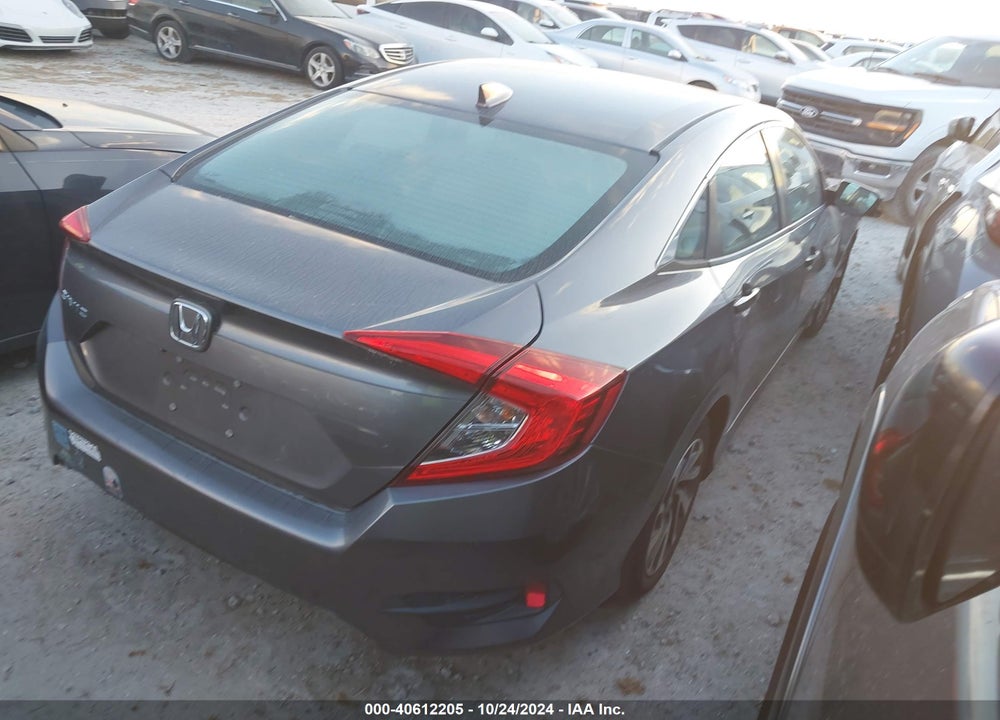 2018 HONDA CIVIC EX VIN: 19XFC2F77JE033829
