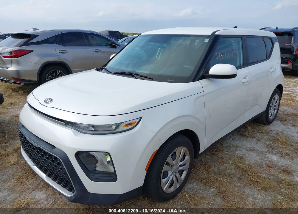 2020 KIA SOUL LX VIN: KNDJ23AU9L7121641