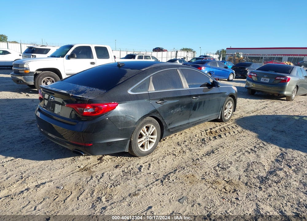 2015 HYUNDAI SONATA SE VIN: 5NPE24AF6FH197522