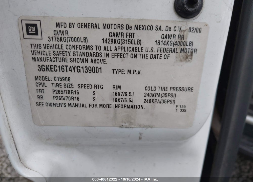 2000 GMC YUKON XL 1500 SLE VIN: 3GKEC16T4YG139001