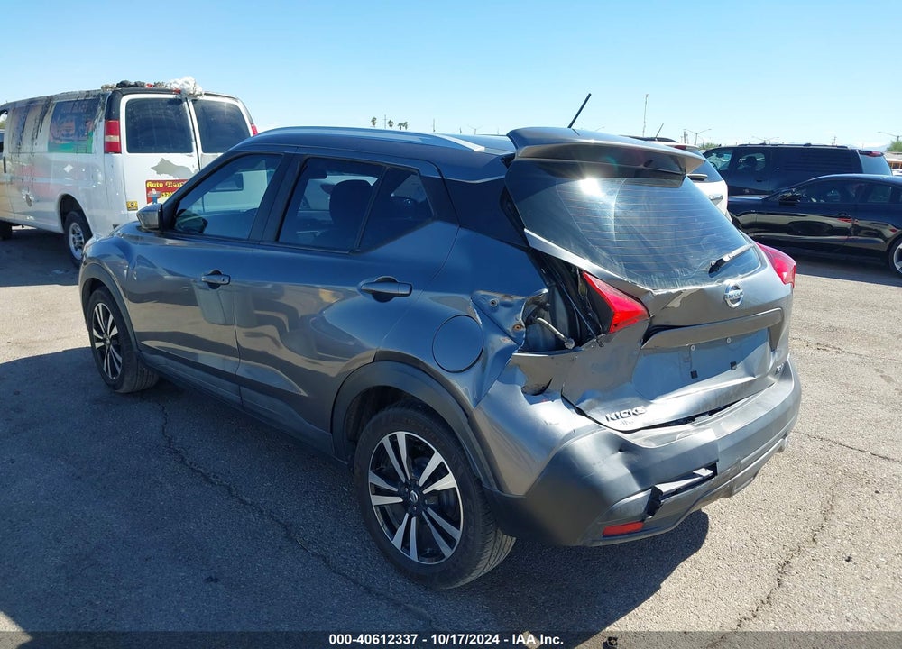 2019 NISSAN KICKS SV VIN: 3N1CP5CU8KL520105