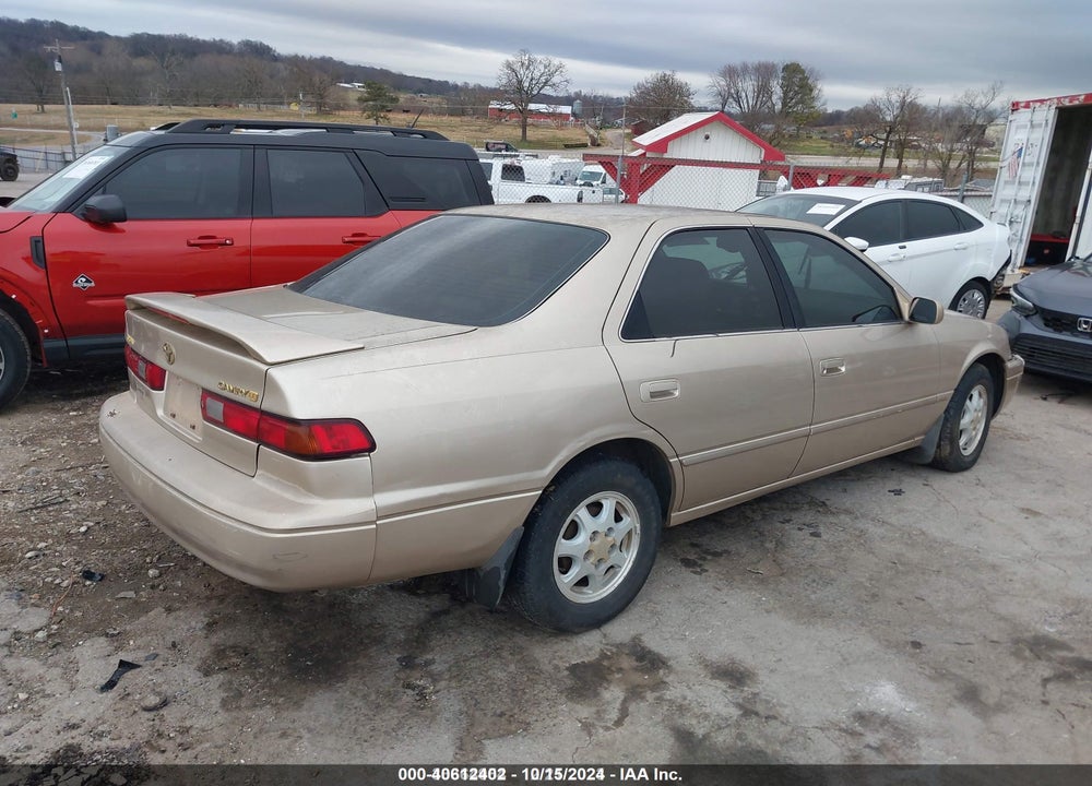 1999 TOYOTA CAMRY LE VIN: JT2BG22KXX0271987