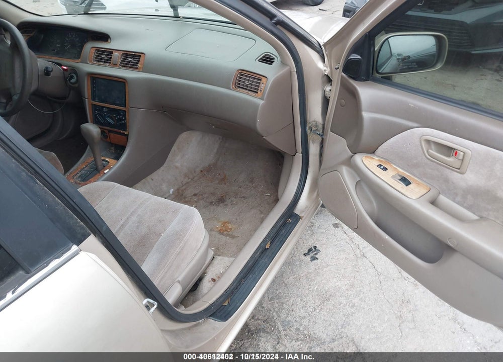 1999 TOYOTA CAMRY LE VIN: JT2BG22KXX0271987