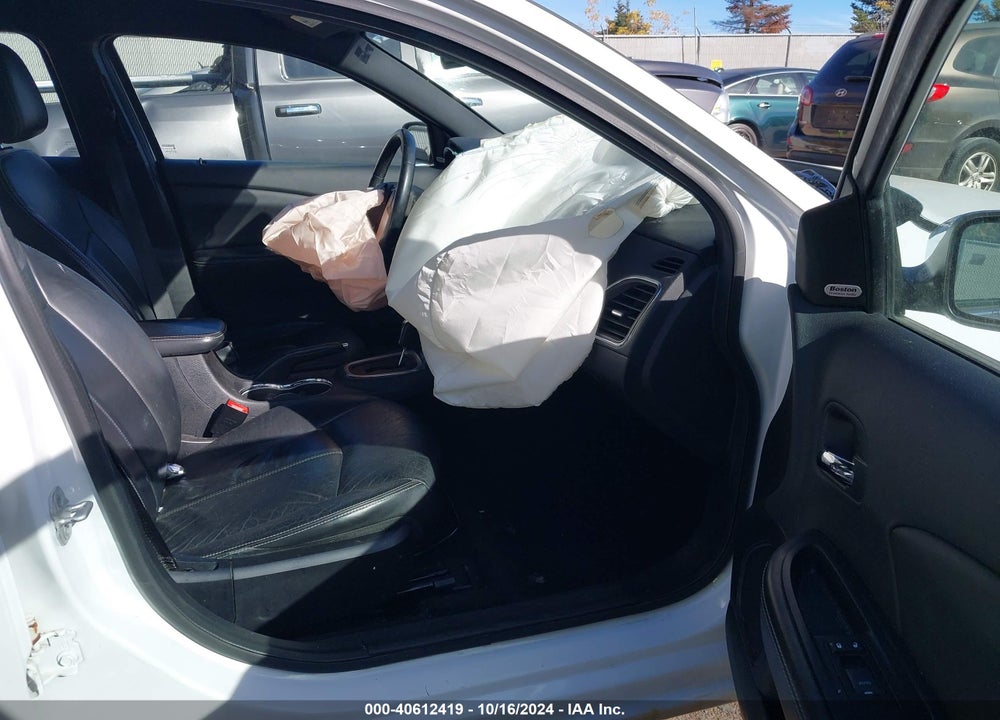 2013 CHRYSLER 200 LIMITED VIN: 1C3CCBCG6DN574222