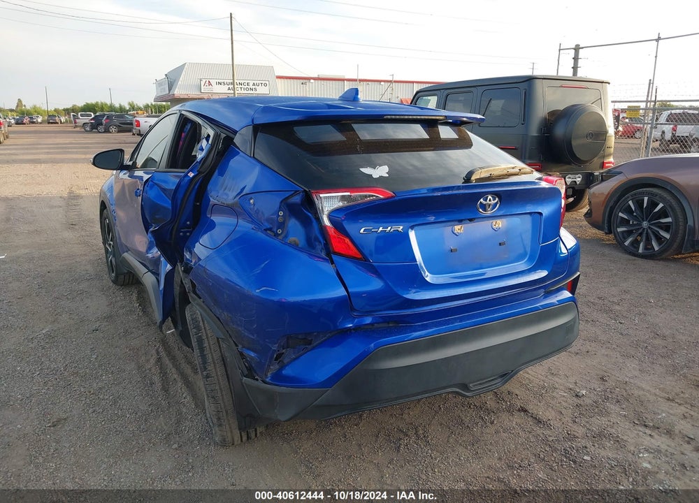 2021 TOYOTA C-HR XLE VIN: JTNKHMBX6M1119069