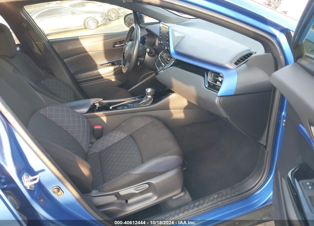 2021 TOYOTA C-HR XLE VIN: JTNKHMBX6M1119069