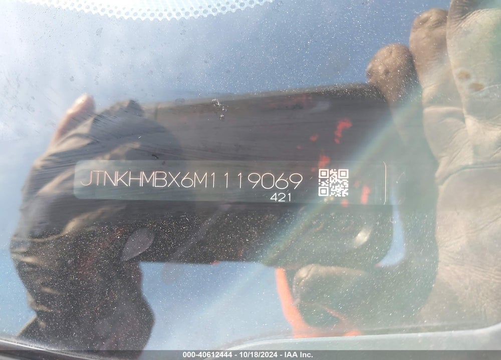 2021 TOYOTA C-HR XLE VIN: JTNKHMBX6M1119069