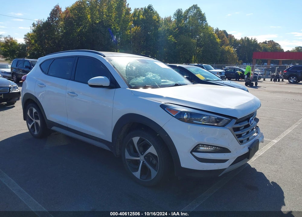 2018 HYUNDAI TUCSON VALUE VIN: KM8J3CA25JU820349