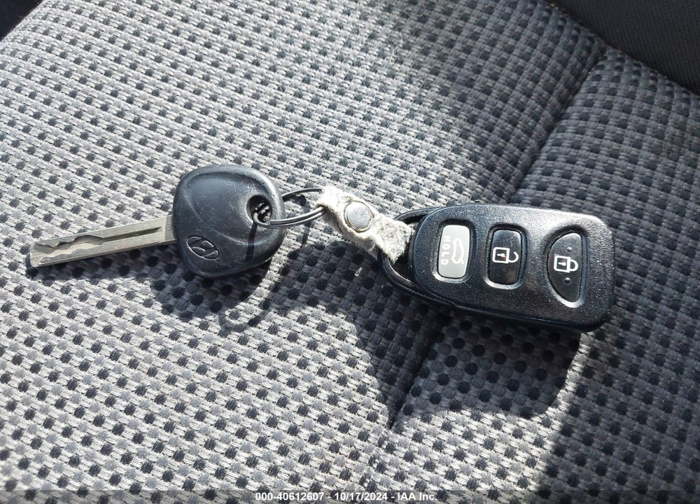 2012 HYUNDAI SONATA GLS VIN: 5NPEB4AC6CH367878