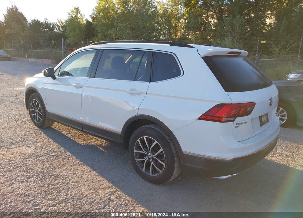 2018 VOLKSWAGEN TIGUAN 2.0T SE/2.0T SEL VIN: 3VV3B7AXXJM190854