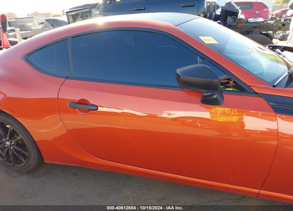 2017 TOYOTA 86 VIN: JF1ZNAA12H8702331