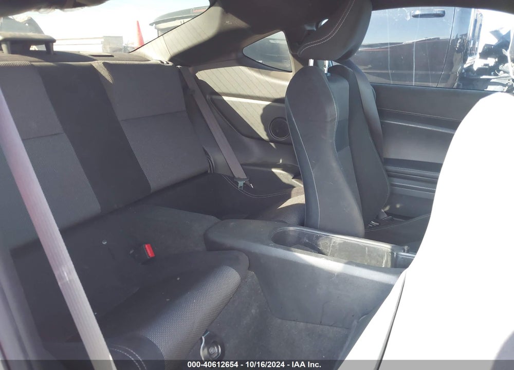 2017 TOYOTA 86 VIN: JF1ZNAA12H8702331
