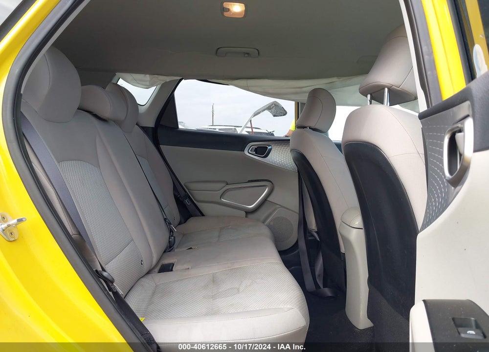 2020 KIA SOUL LX VIN: KNDJ23AU6L7110323