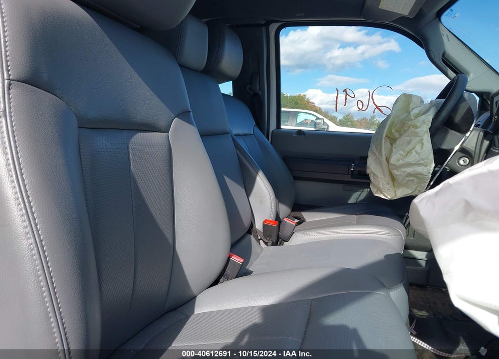 2011 FORD F-250 XL VIN: 1FT7X2BT8BEA81638