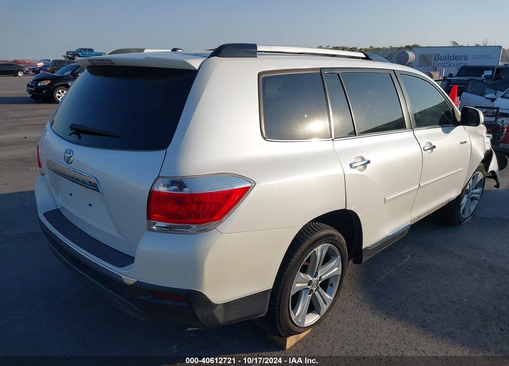 2013 TOYOTA HIGHLANDER LIMITED V6 VIN: 5TDYK3EH4DS104622